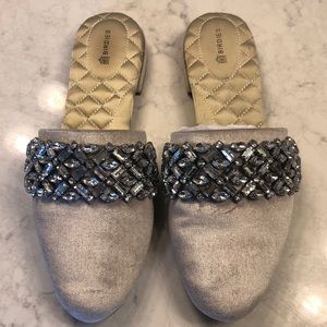 Birdies champagne/ivory jeweled mules